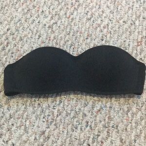 Strapless bra with adjustable straps